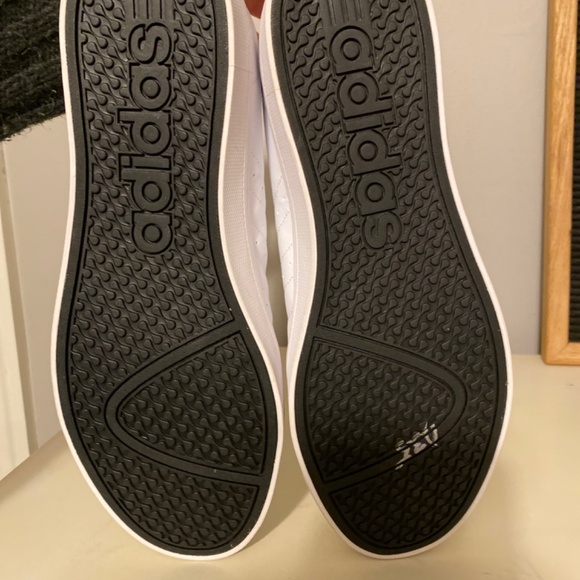 Women’s Adidas Sneakers - Picture 3 of 5